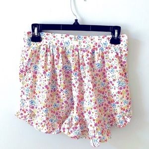Topshop floral, high waist shorts with ruffle detail. Part of a set. Size 6.